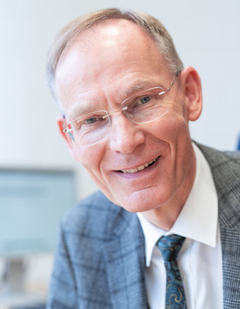 Prof. Dr. Siegfried Dietrich