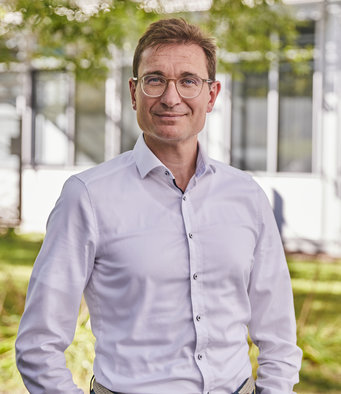 Tobias Erb is Director at the Max Planck Institute for Terrestrial Microbiology in Marburg.